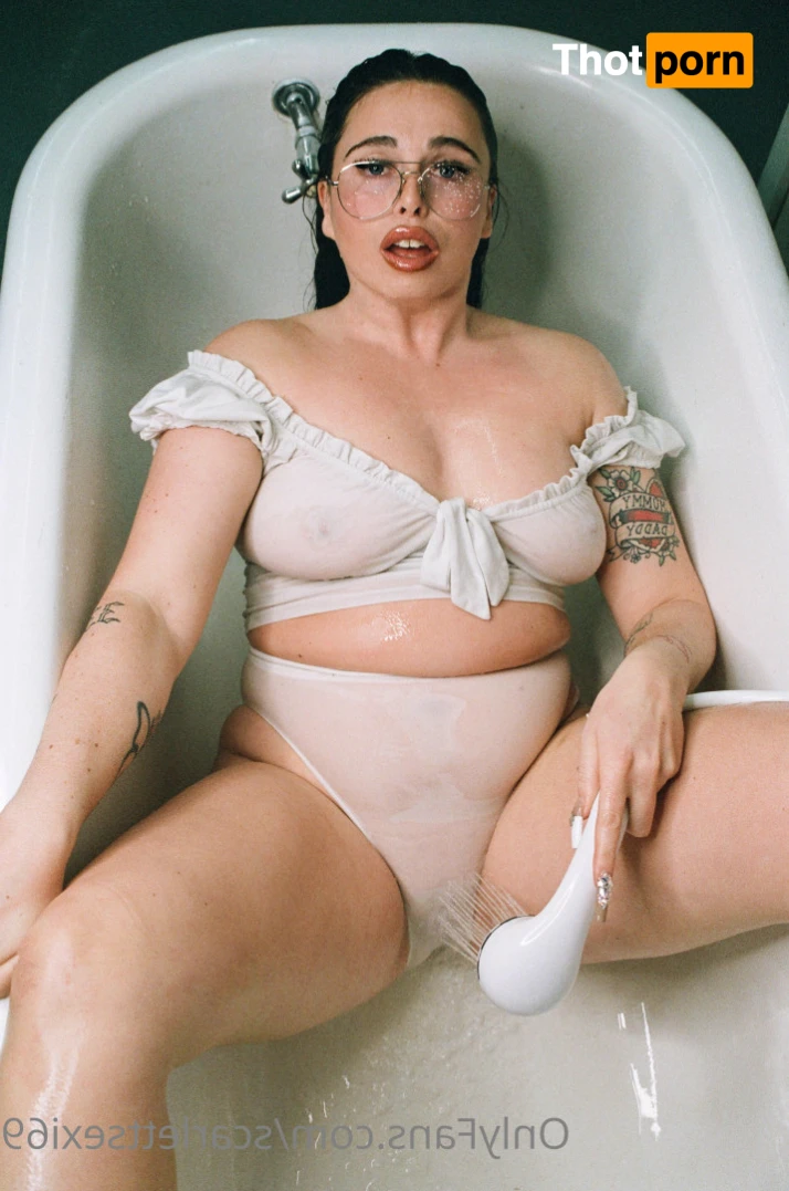 sexiscarlett69 16341448