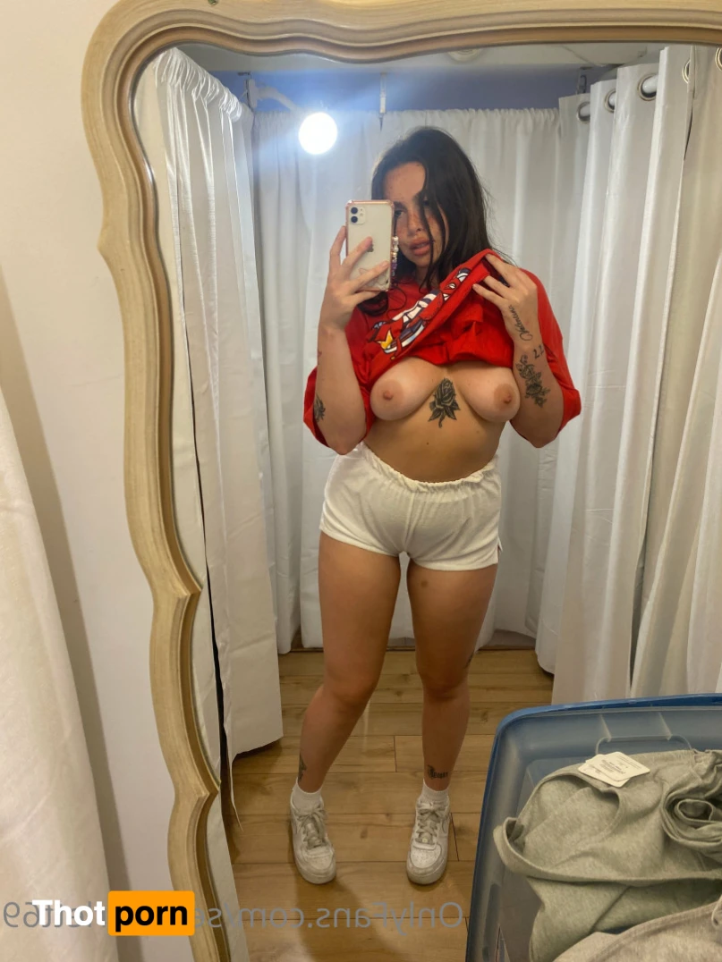 sexiscarlett69 16342031