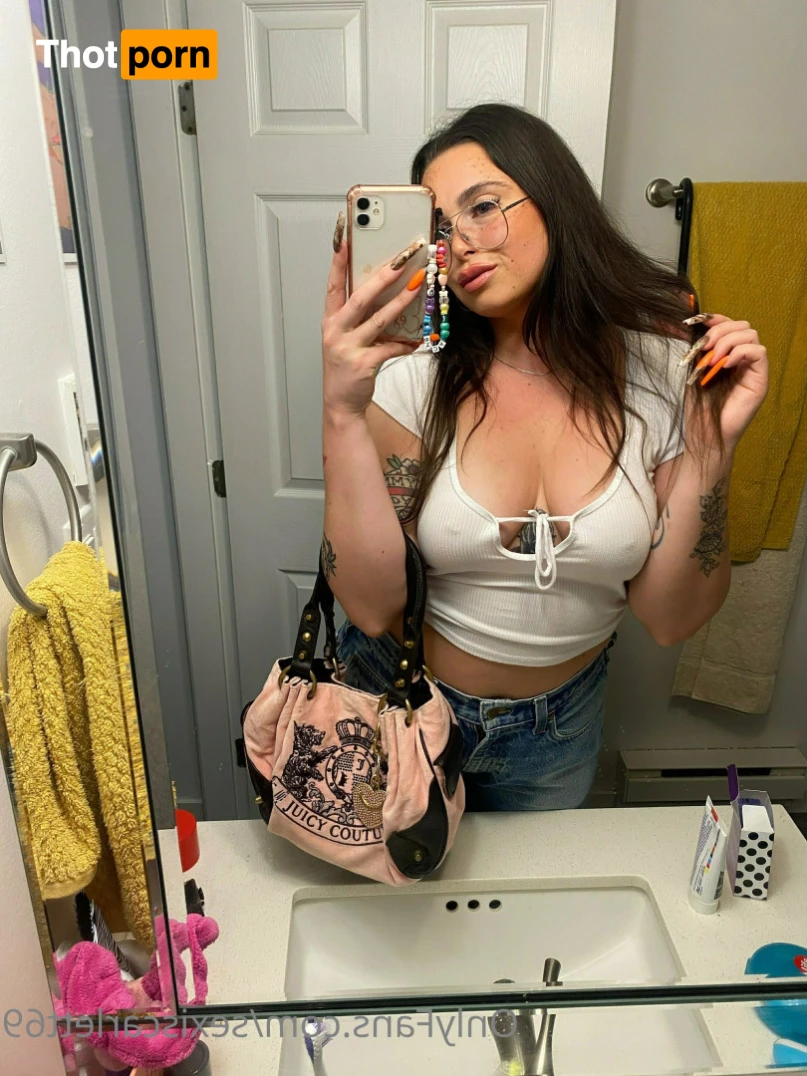 sexiscarlett69 16342043