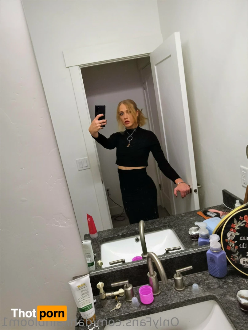 Meddle Blooms 15615077