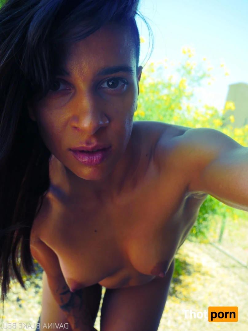 Davina Blake Bell 15534057