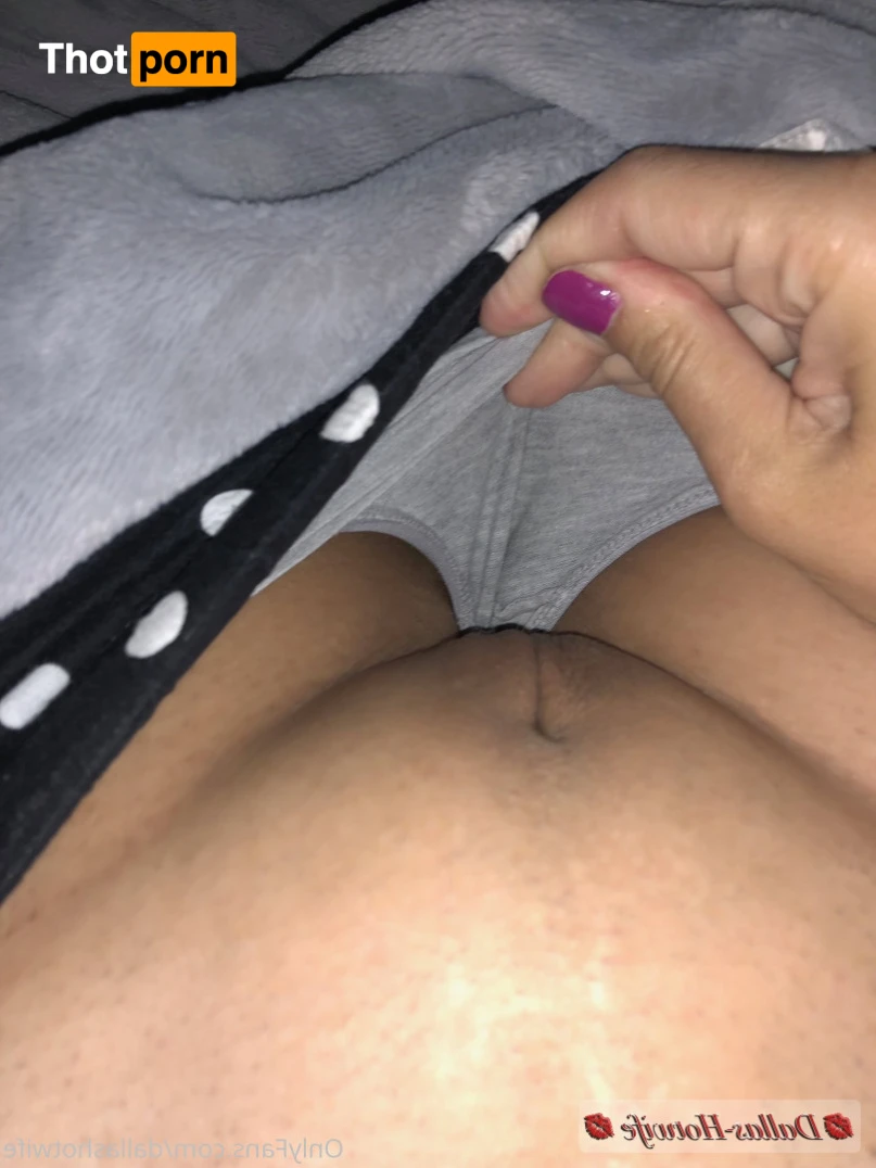 Dallas-Hotwife 15606421