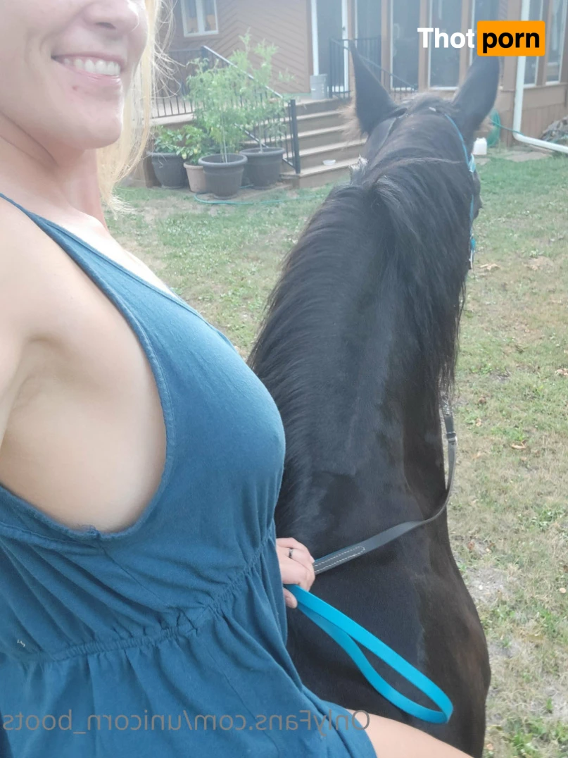 Unicorn Boots 15631031