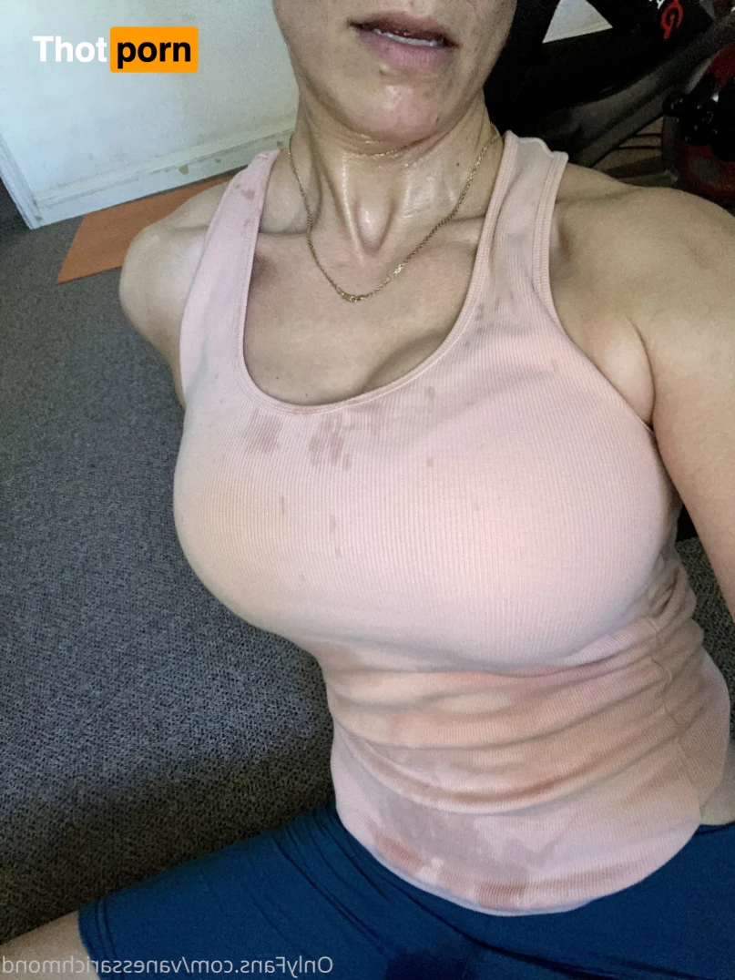 Vanessa Richmond 15477953