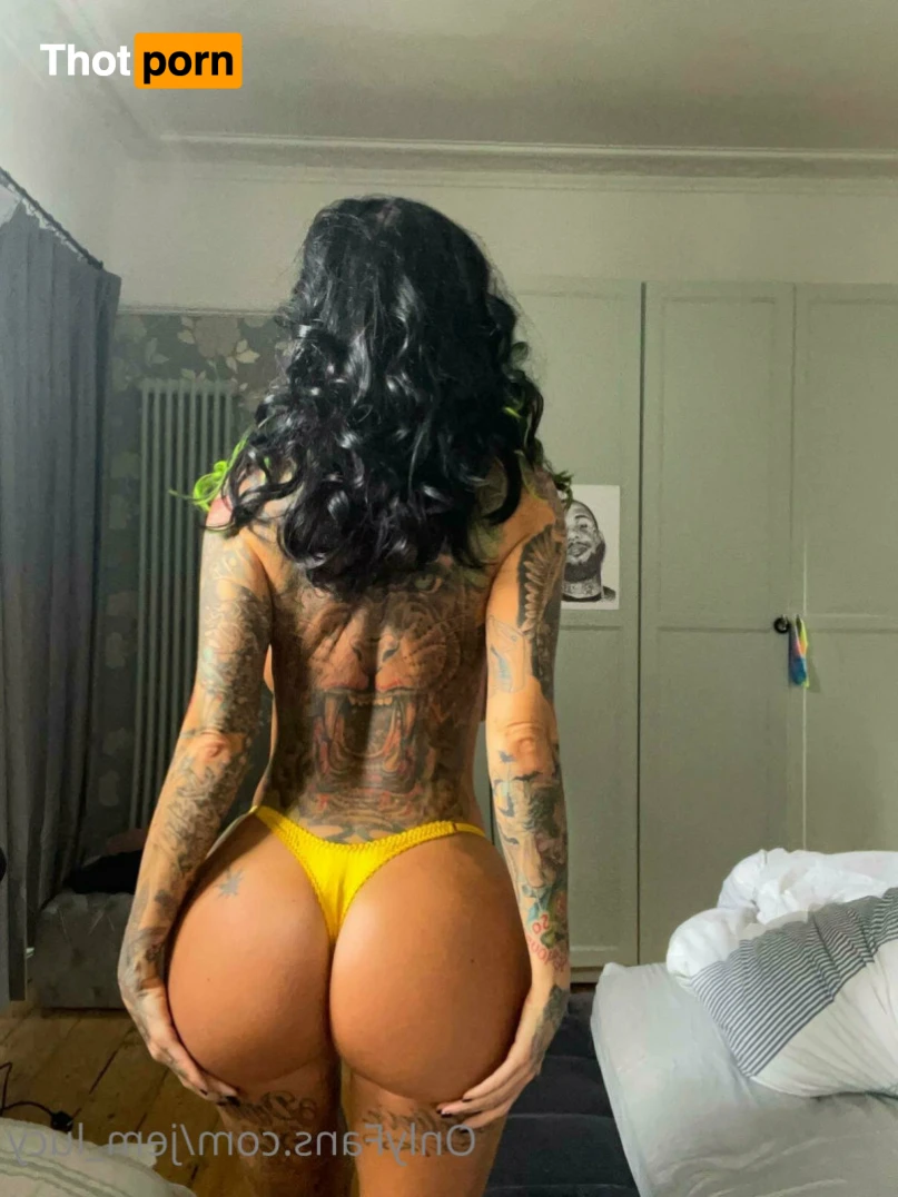 J E M M A L U C Y 🖤 16359170