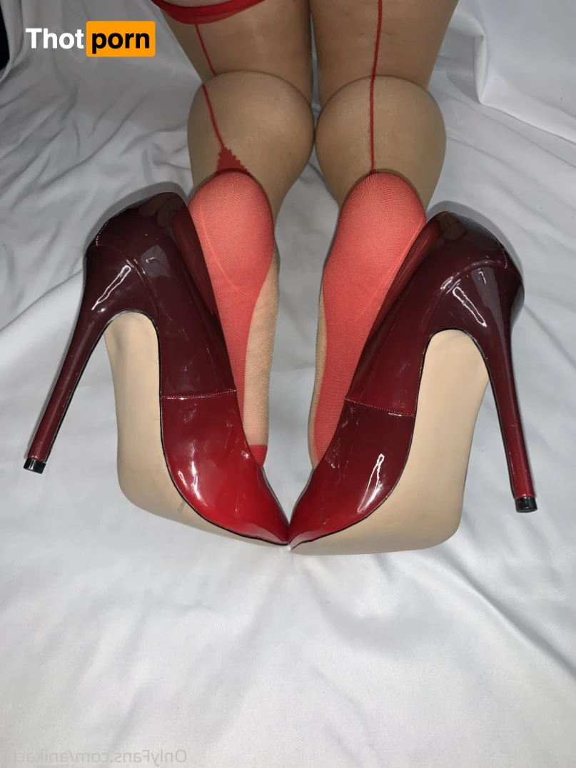 Cock &amp; Ball Trampling Girls 11461049