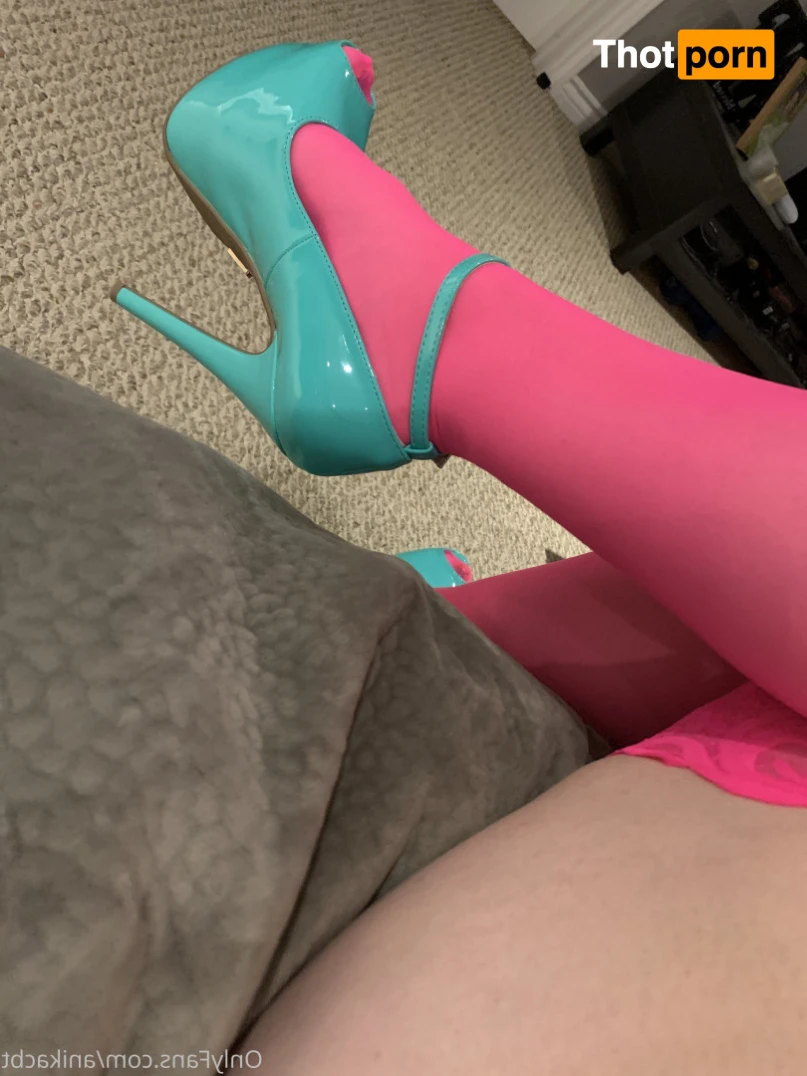 Cock &amp; Ball Trampling Girls 11461126