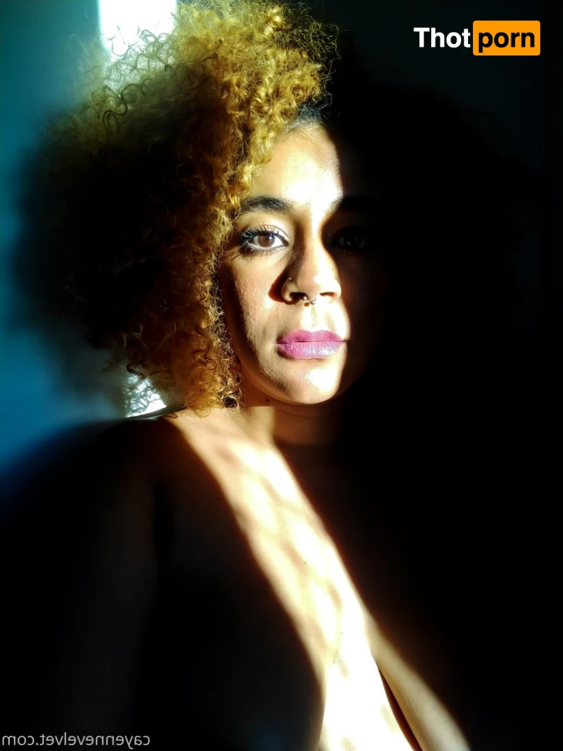 cayenne_velvet 14120837