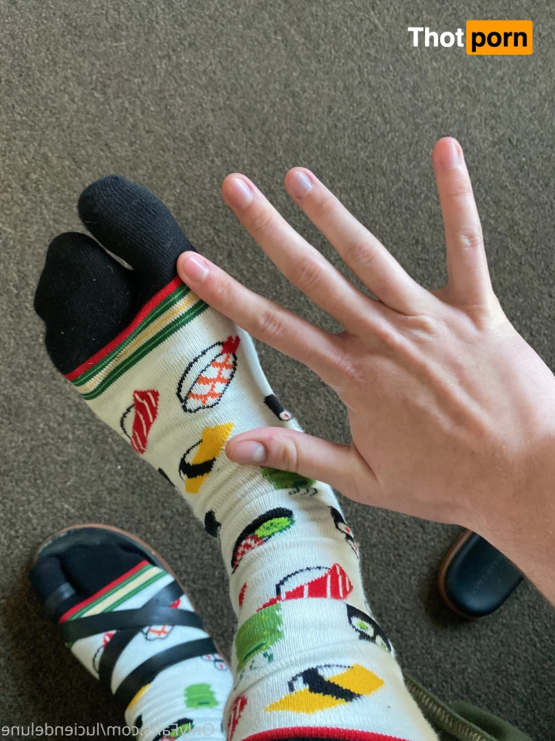 hairy alt bby 15711464