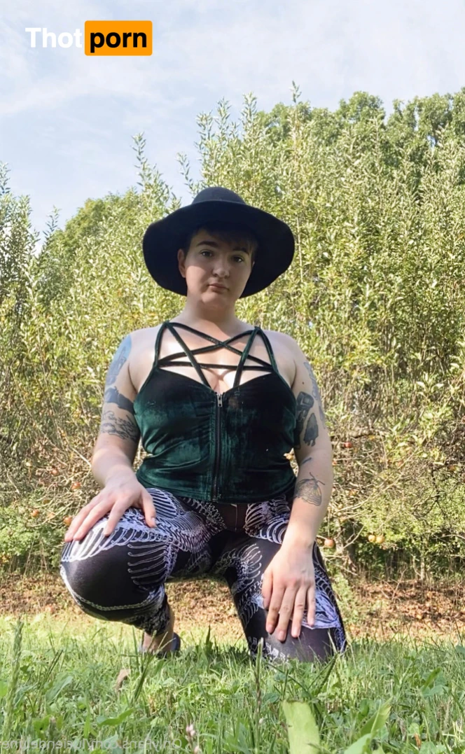 hairy alt bby 15725251