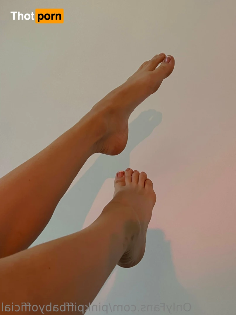 your favourite loner st0ner <3 15986236