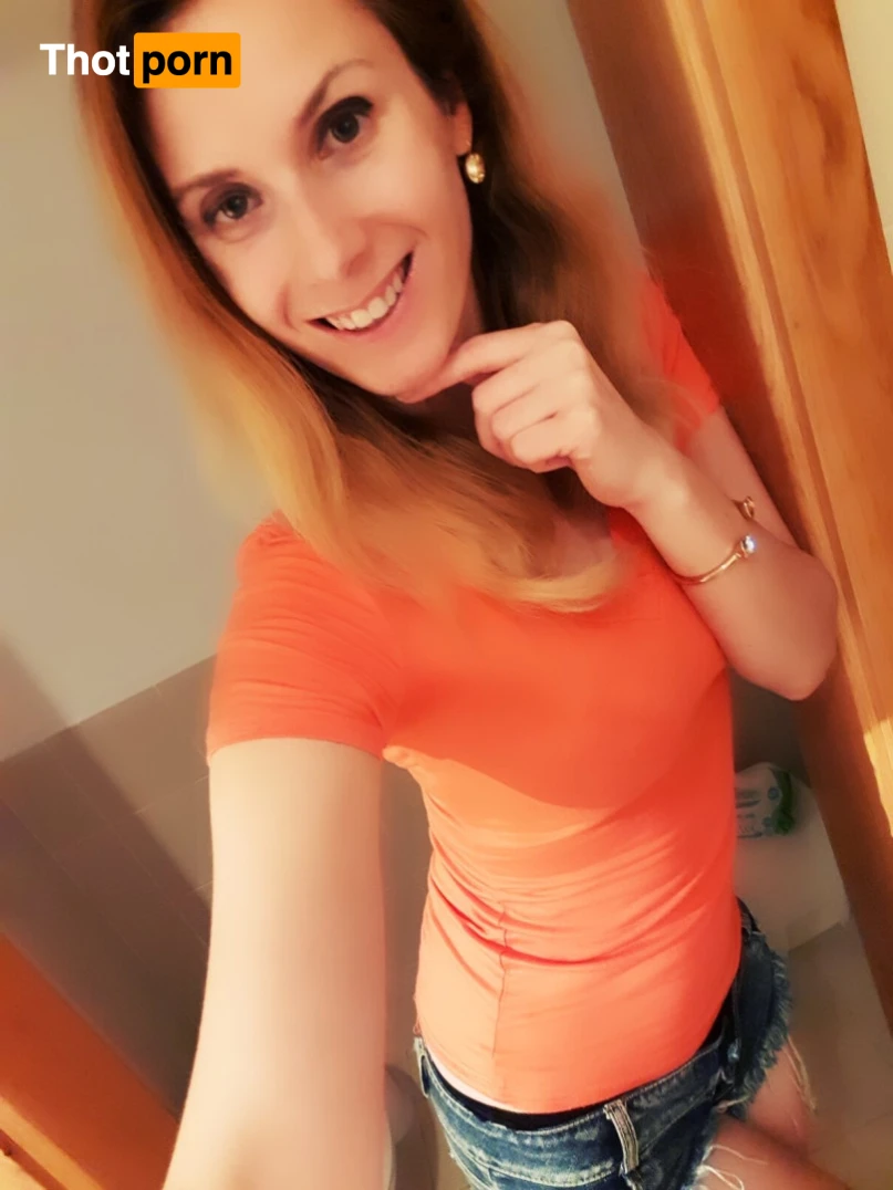 EllyEdelweiss 14681141