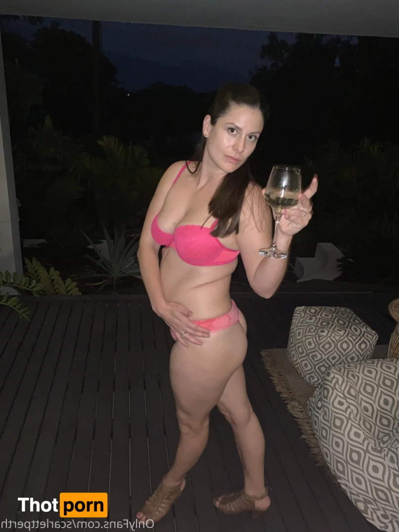 Aussie Lily Fox Perth 16337919