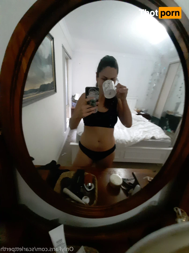 Aussie Lily Fox Perth 16347864