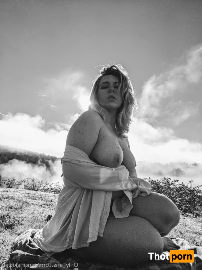 Claire Johnson 15702553