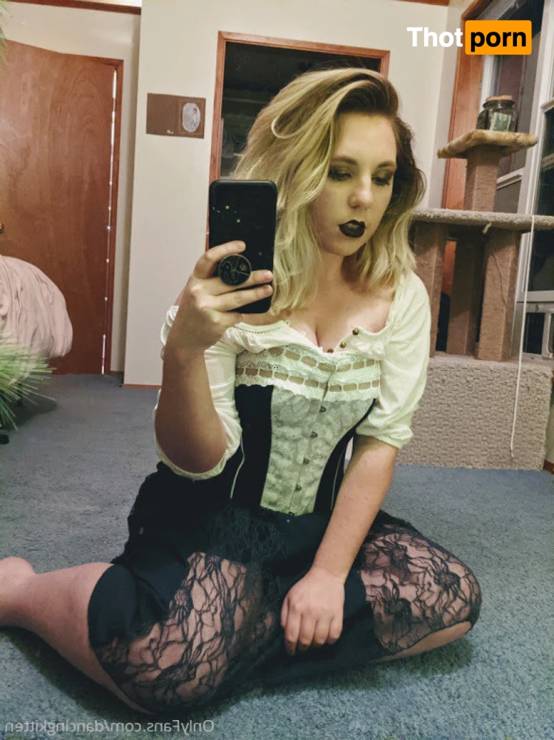 Claire Johnson 15735468