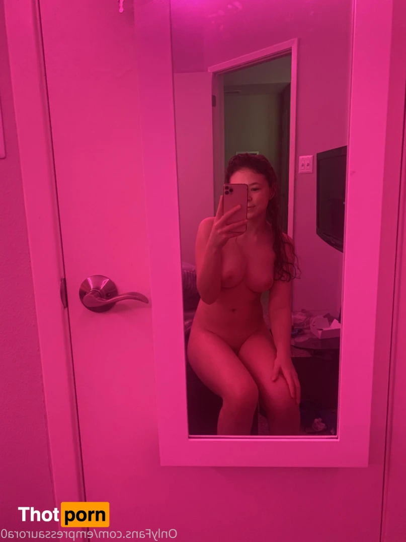 empressaurora0 14329968