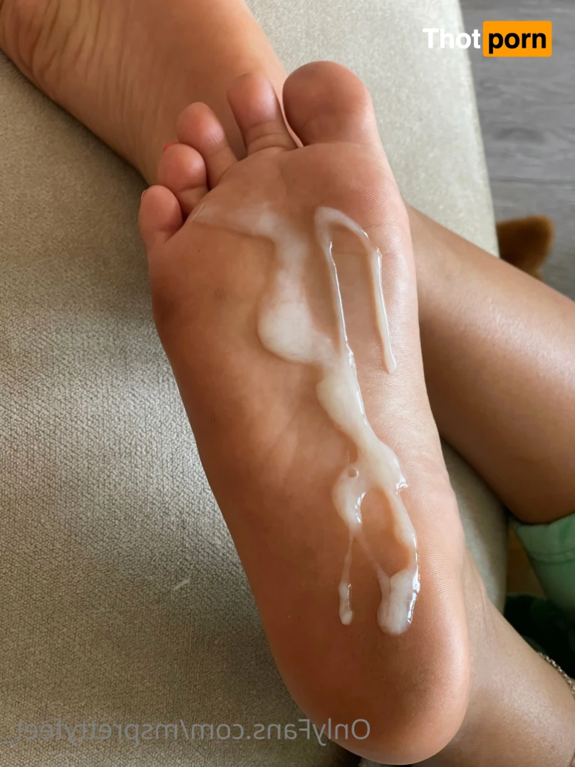 Ms Pretty Feet💗 14358340