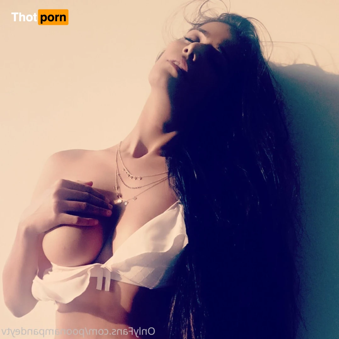 Poonam Pandey 13587455