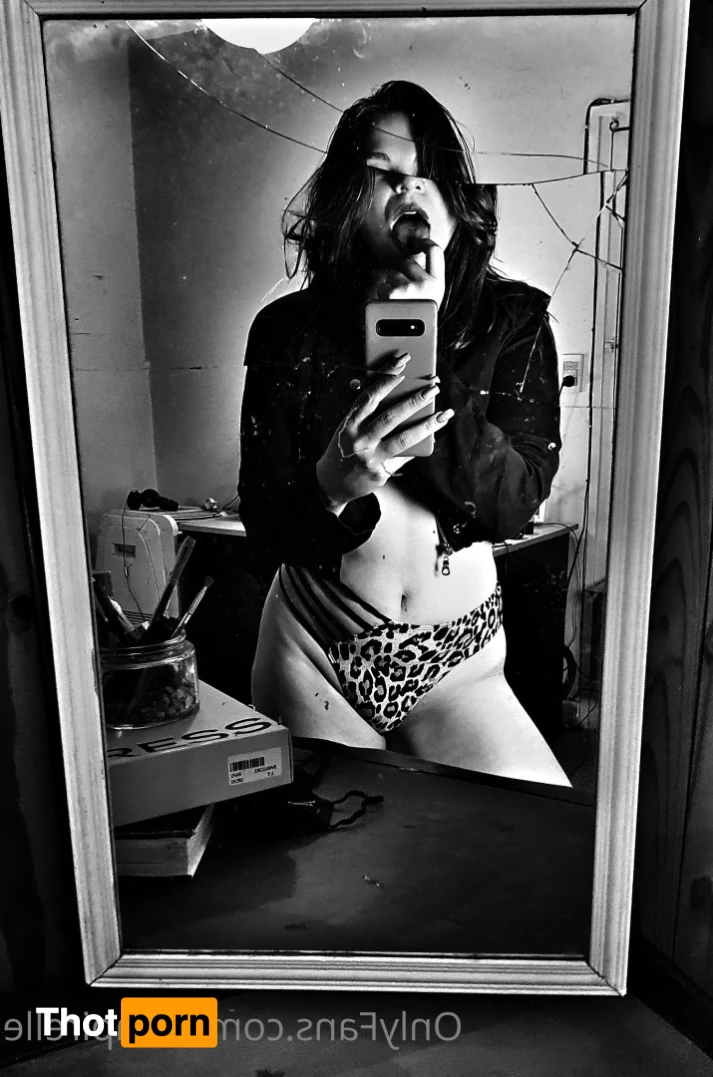 goat.redhead 16338320