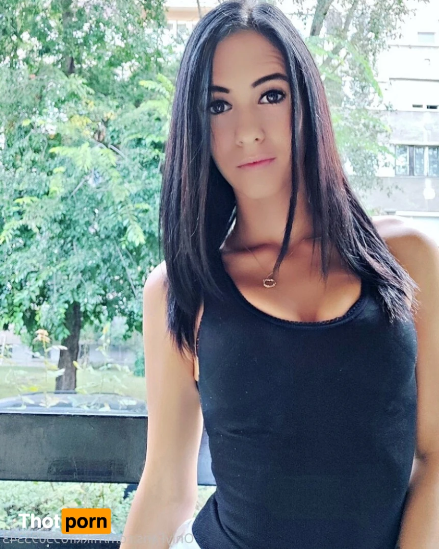 nikkifo95095343 13838789