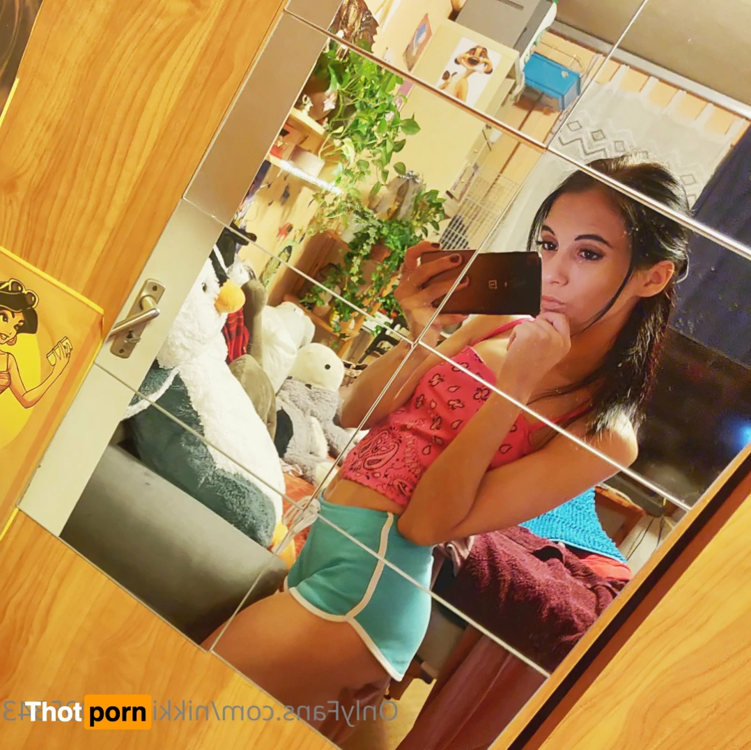 nikkifo95095343 13839177