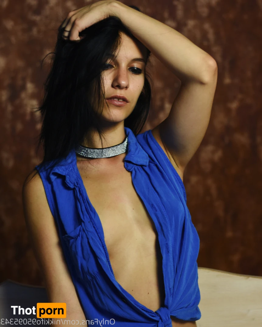 nikkifo95095343 13840221