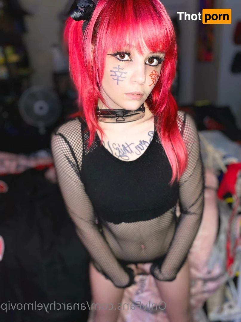 𝓐𝓷𝓪𝓻𝓬𝓱𝔂 𝓔𝓵𝓶𝓸 11729521