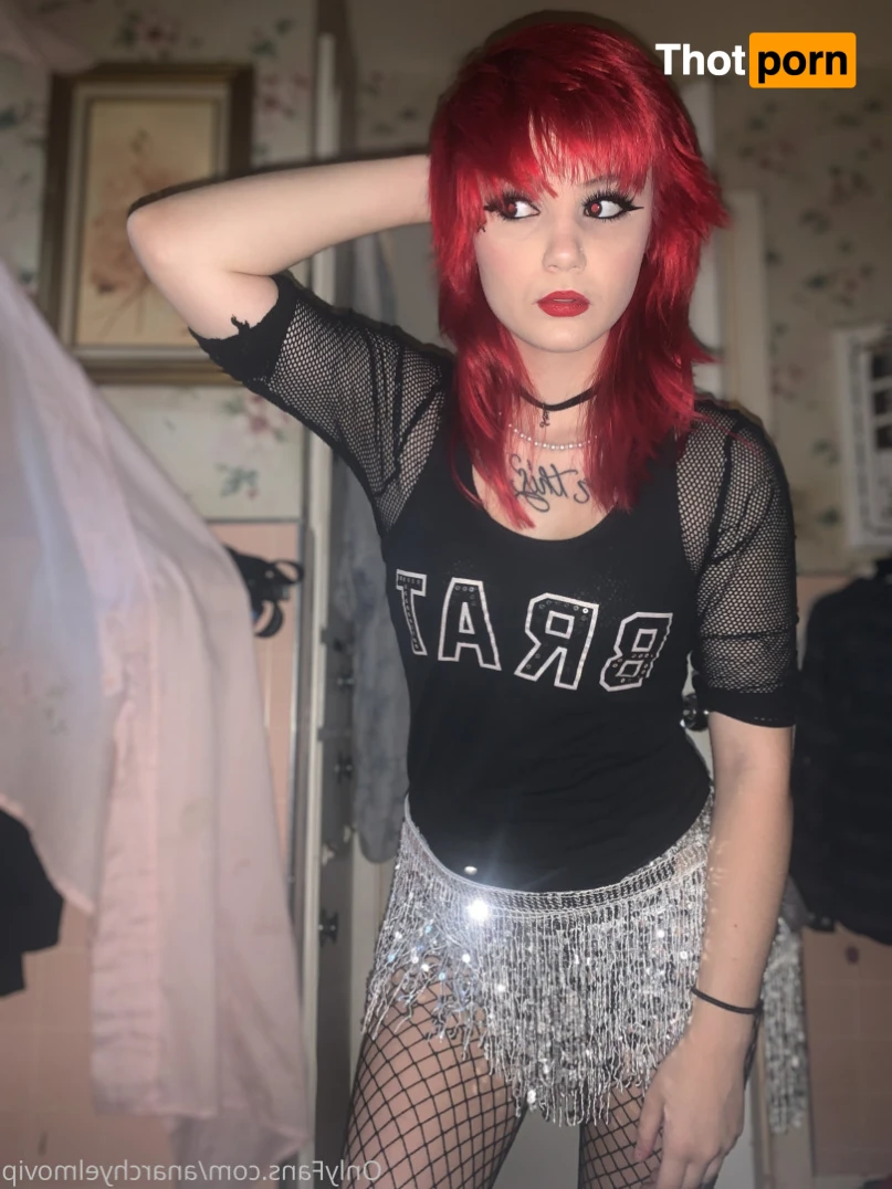 𝓐𝓷𝓪𝓻𝓬𝓱𝔂 𝓔𝓵𝓶𝓸 11729737