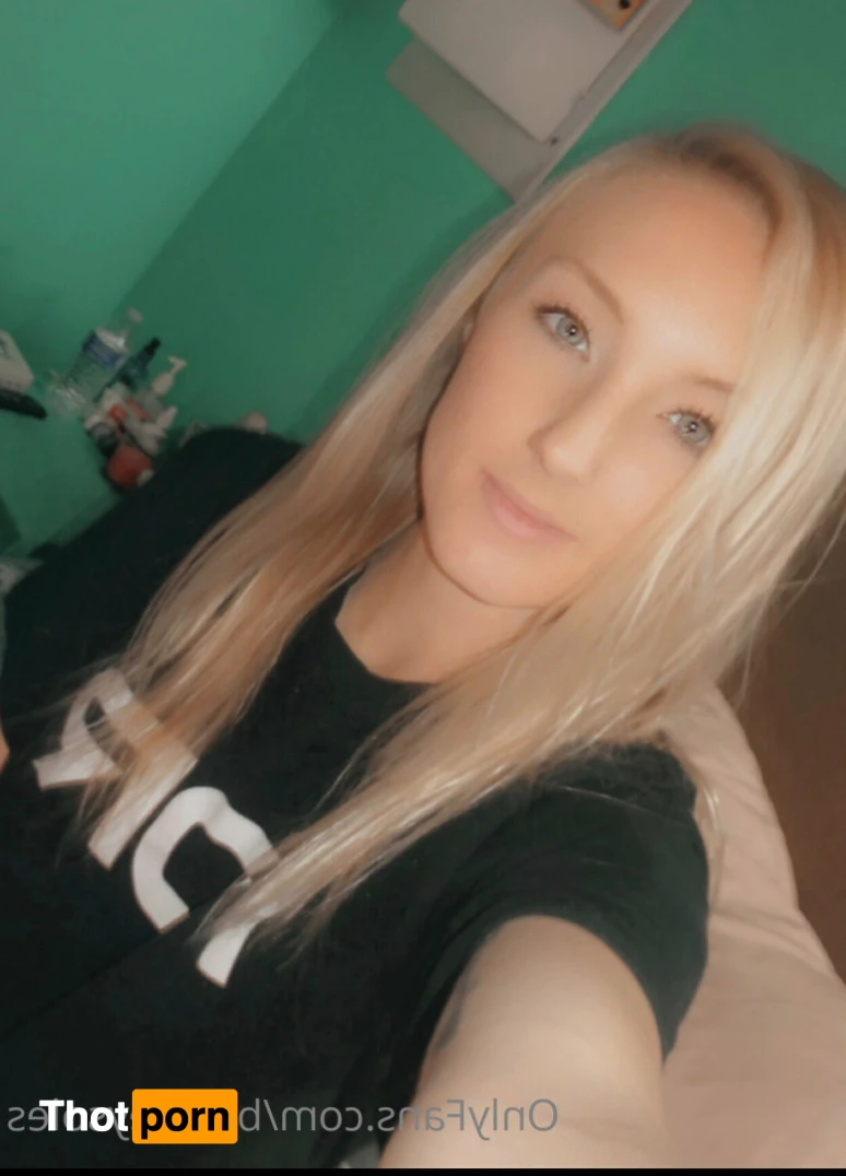 Brittney Soles 14590422