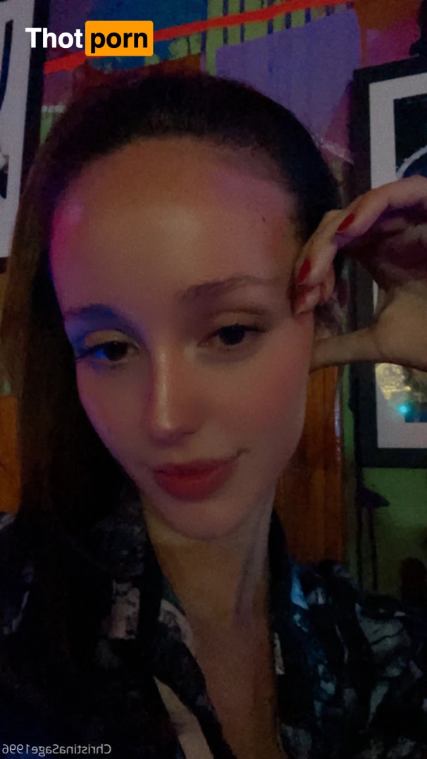 christinasage1996 15063828