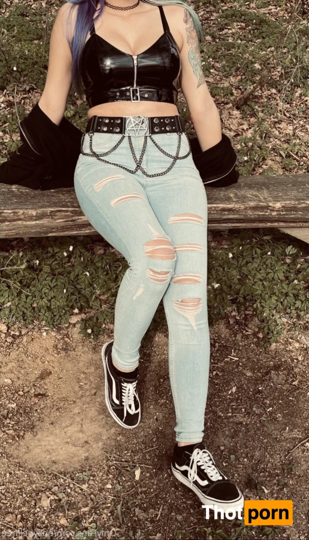 🧁•𝓗𝓸𝓵𝓵𝔂•🧁 15139178