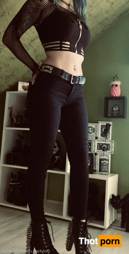 🧁•𝓗𝓸𝓵𝓵𝔂•🧁 15275447