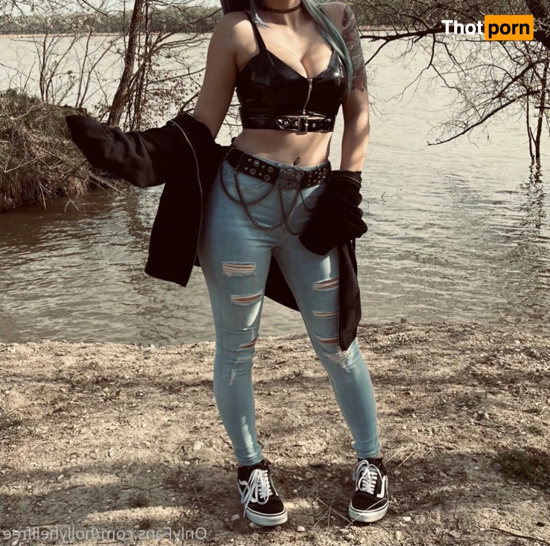 🧁•𝓗𝓸𝓵𝓵𝔂•🧁 15278574