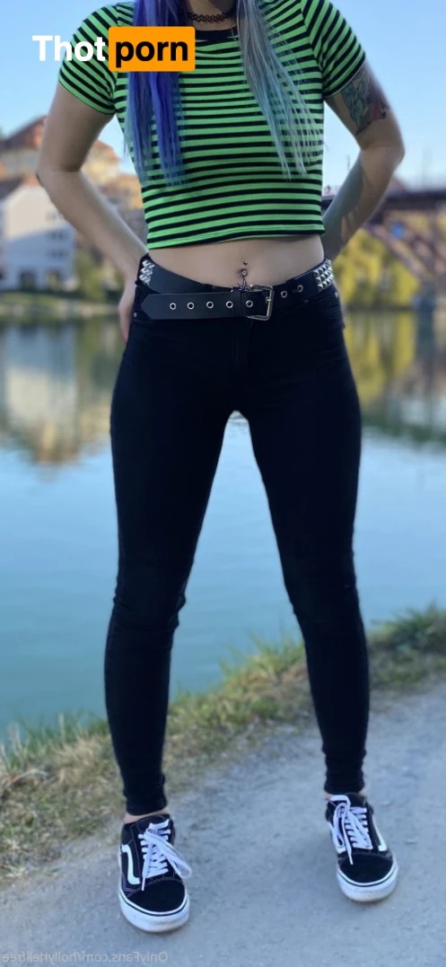 🧁•𝓗𝓸𝓵𝓵𝔂•🧁 15312713