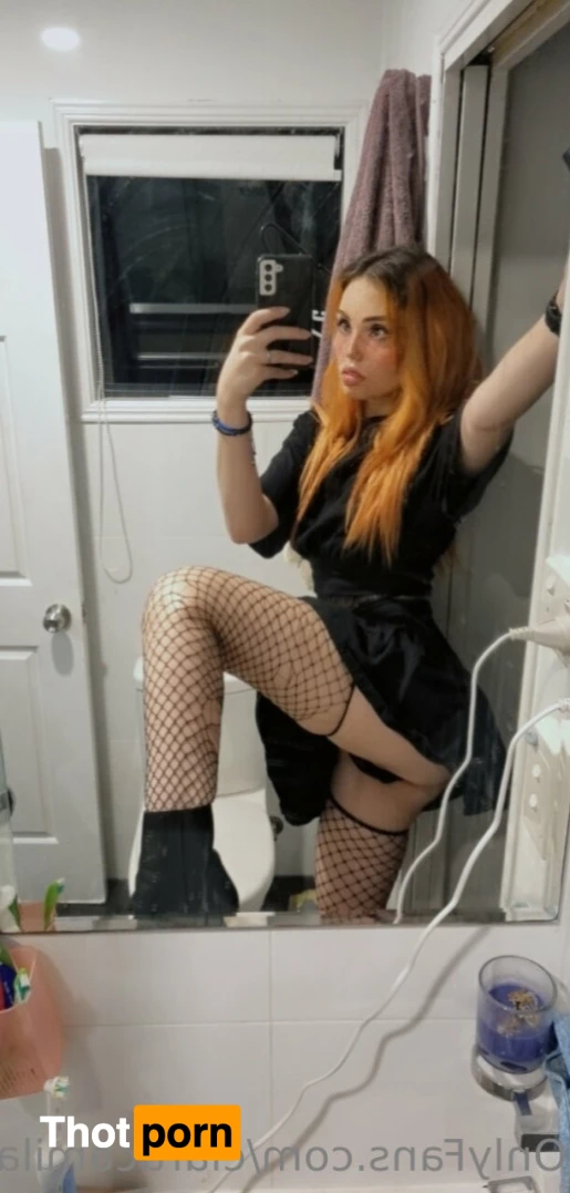 claracamila 15301997