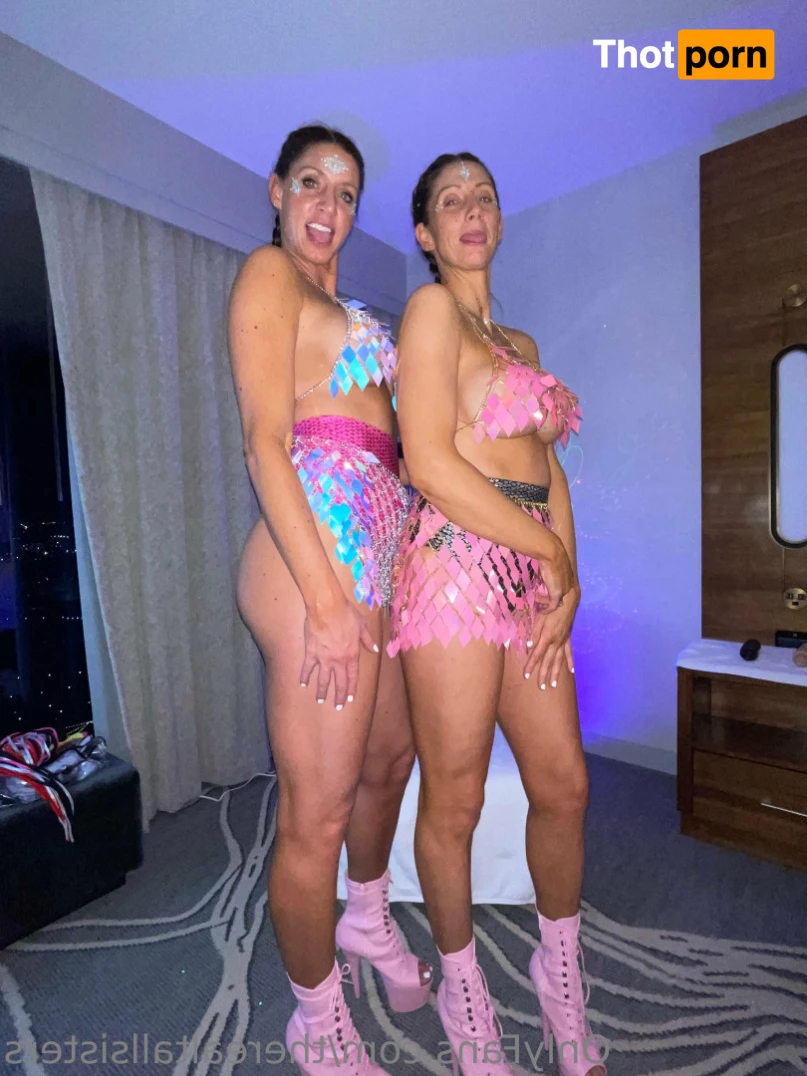 TheRealTallSisters 15478560