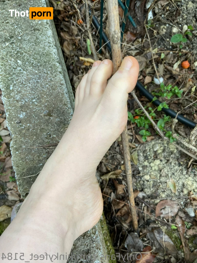 KinkyFeet 10867059
