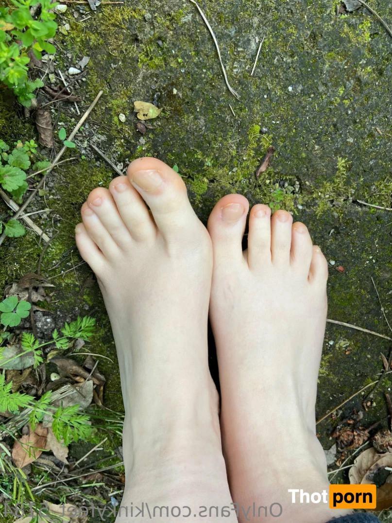 KinkyFeet 14997196