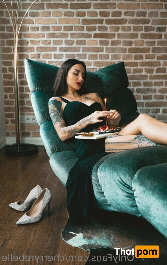 Cherry Rebelle 12923171