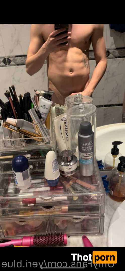 🔵 𝒀𝒆𝒓𝒊 𝒃𝒍𝒖𝒆 🔵 13766624