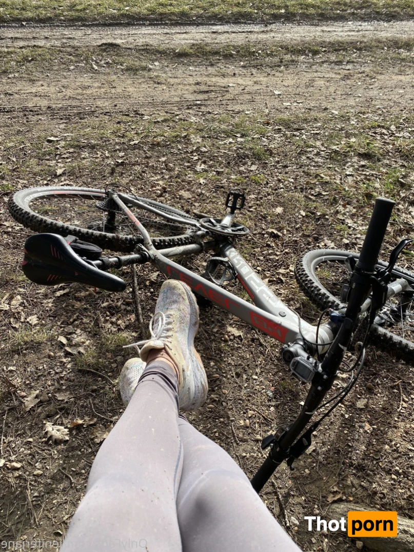 Jenifer Jane 16046602