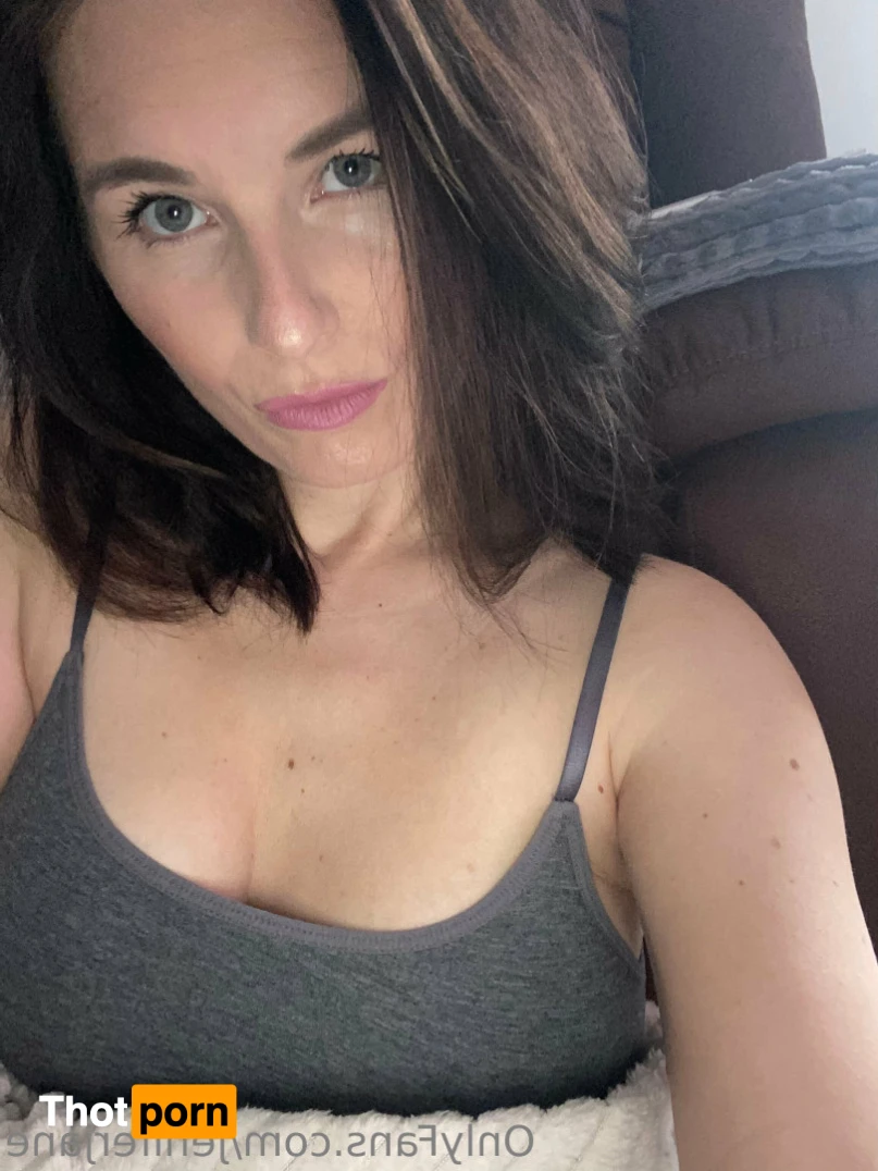 Jenifer Jane 16046801