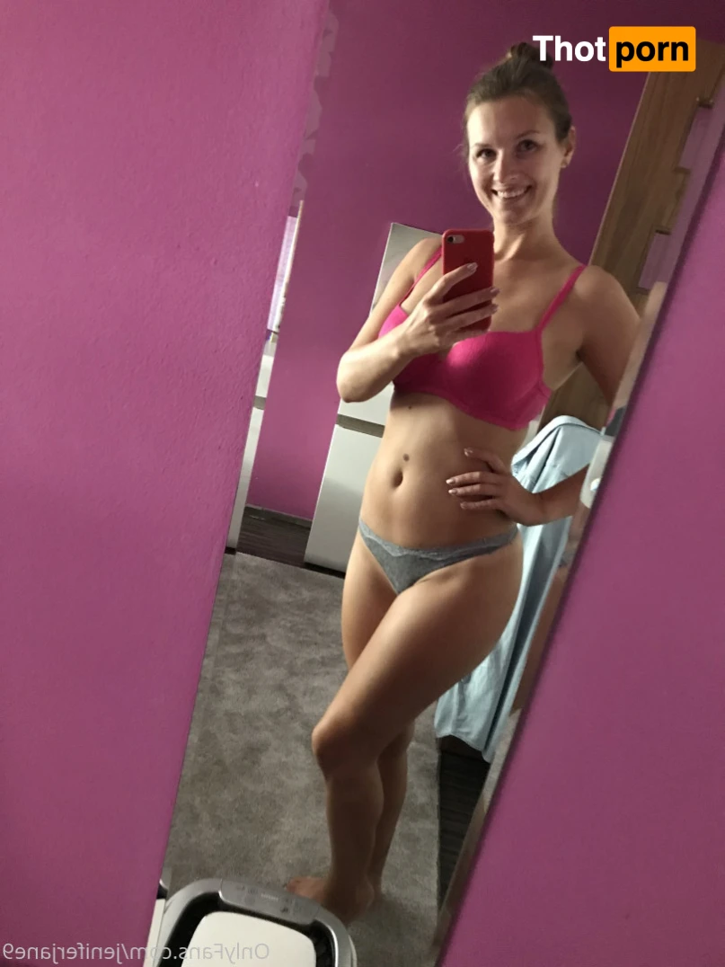 Jenifer Jane 16046849