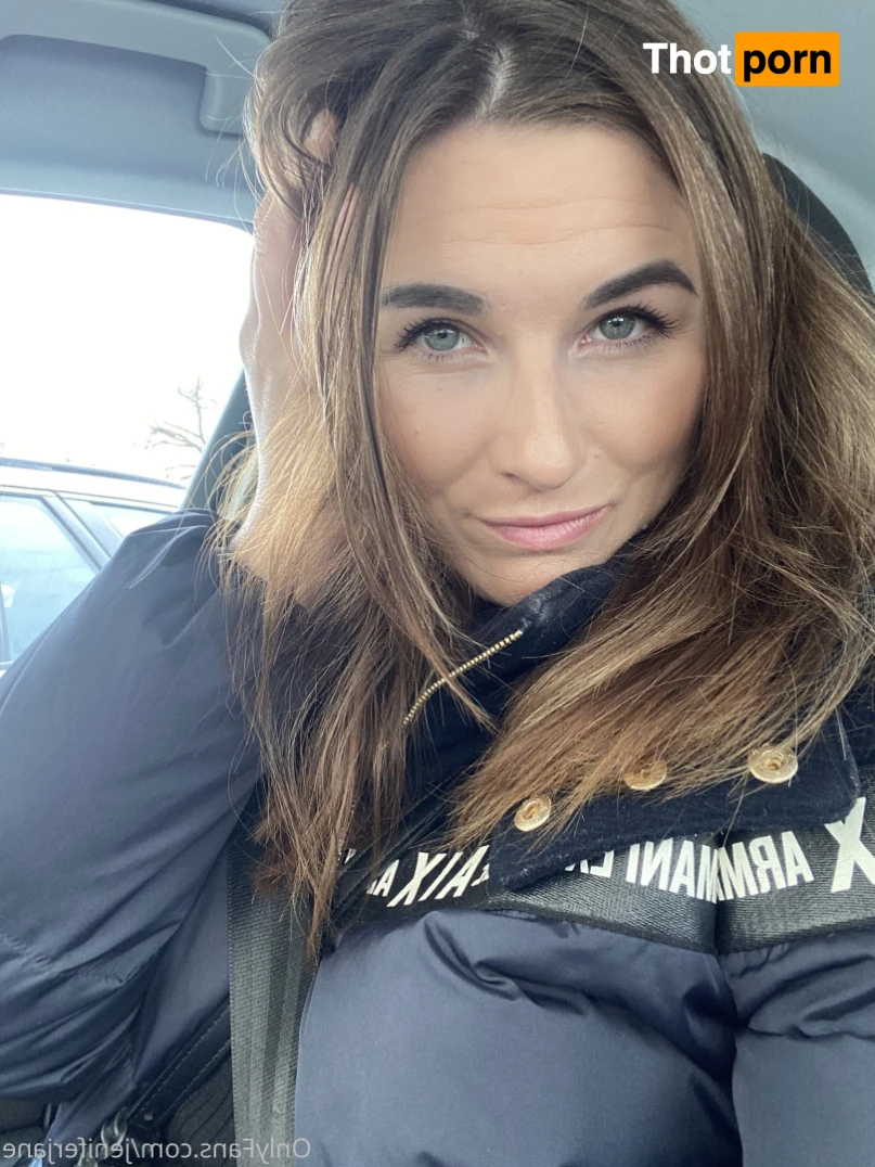 Jenifer Jane 16047002