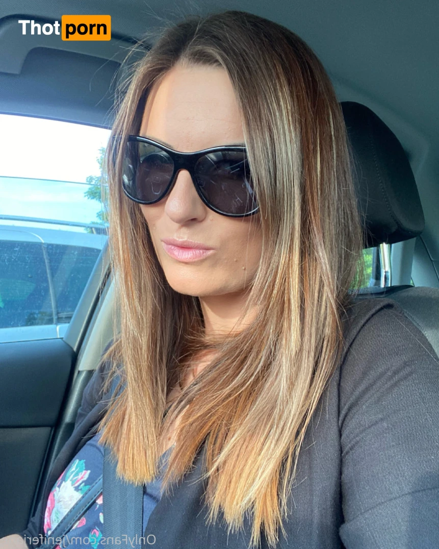 Jenifer Jane 16047204