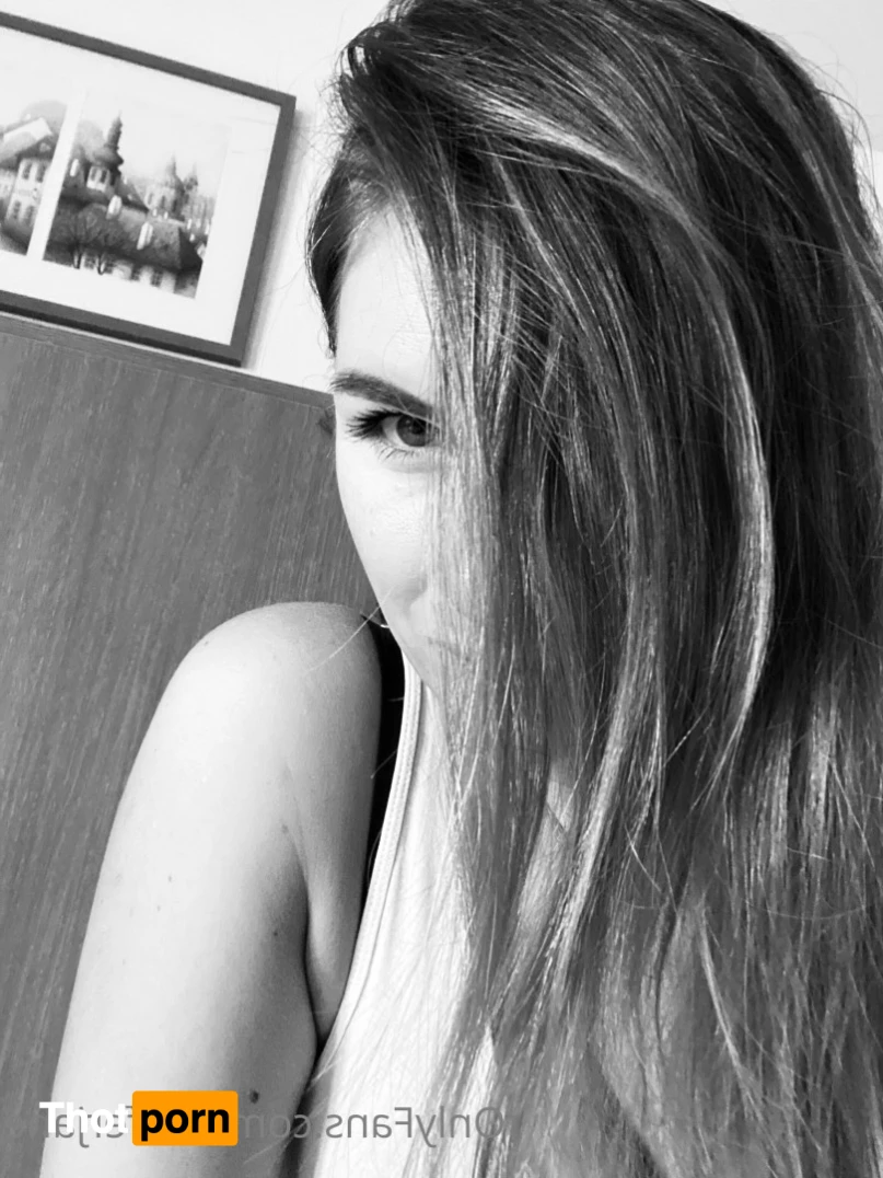 Jenifer Jane 16047363