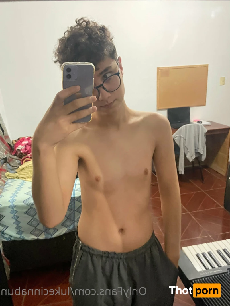 Luke Cinnabun 15653682