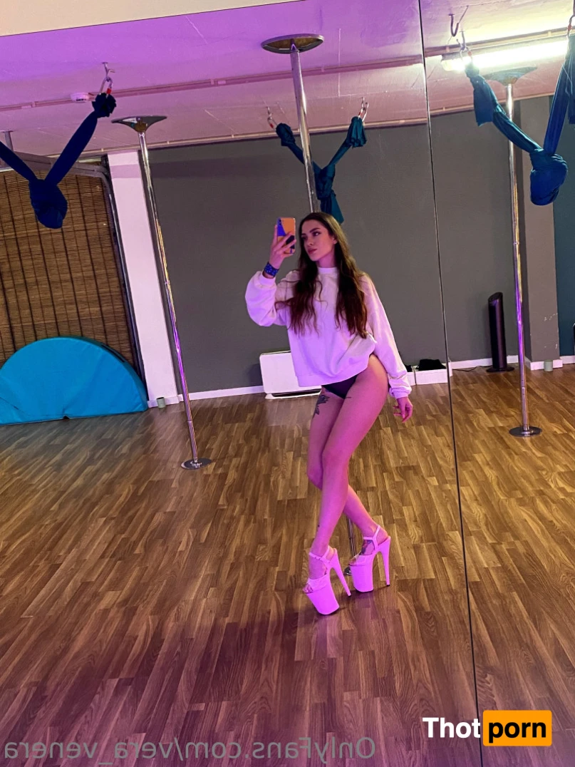 Vera 👠 pole dancer 15275174