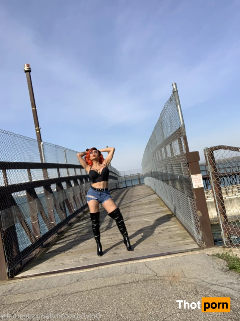 fenixsugarbaby 13733387